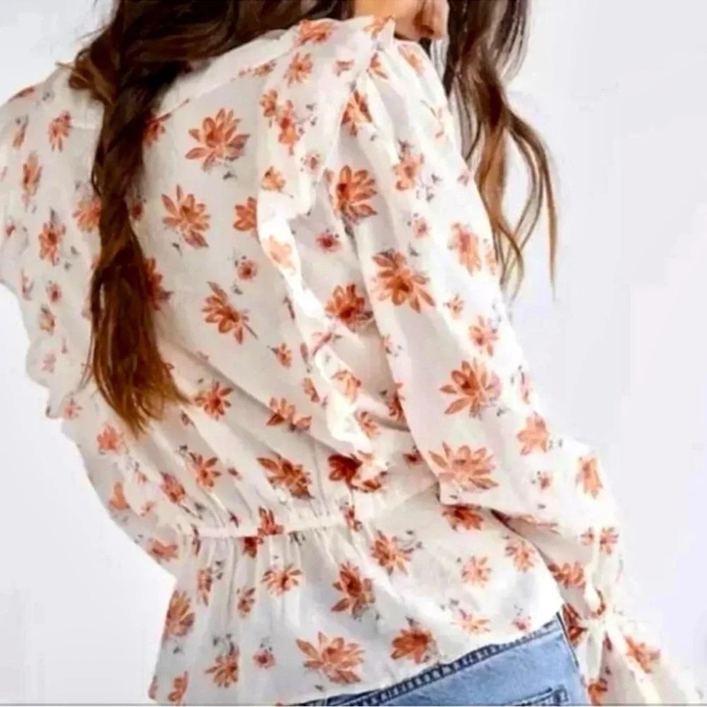 The Amanda Ruffle Top - Picture 3 of 7